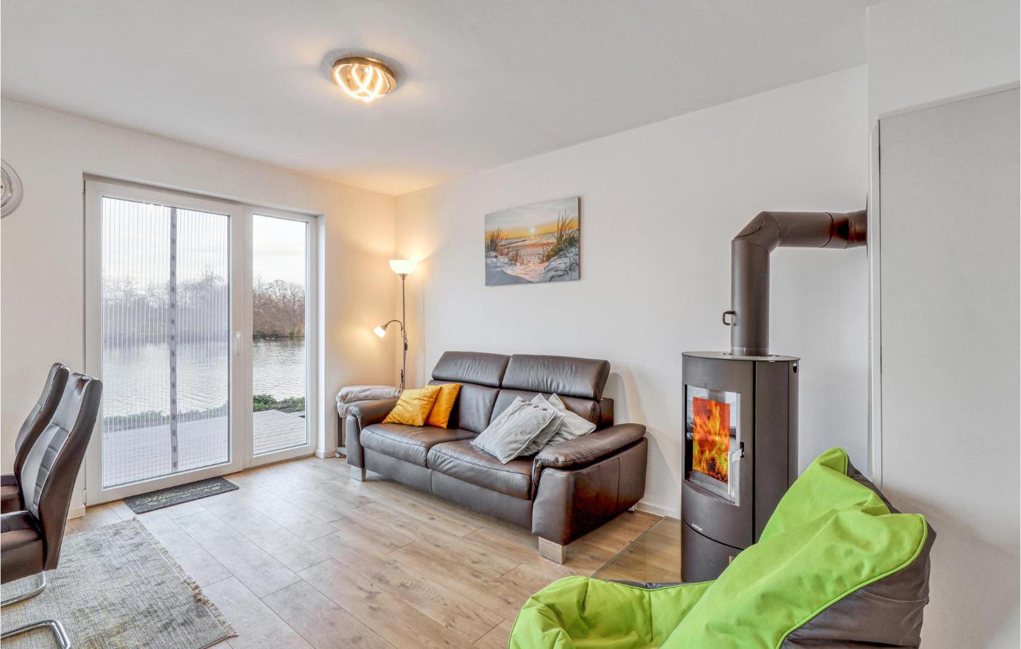 Nice Home In Tossens With Kitchen Buitenkant foto